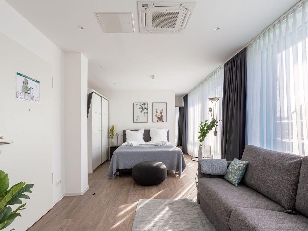undefined limehome Köln Friesenplatz 5