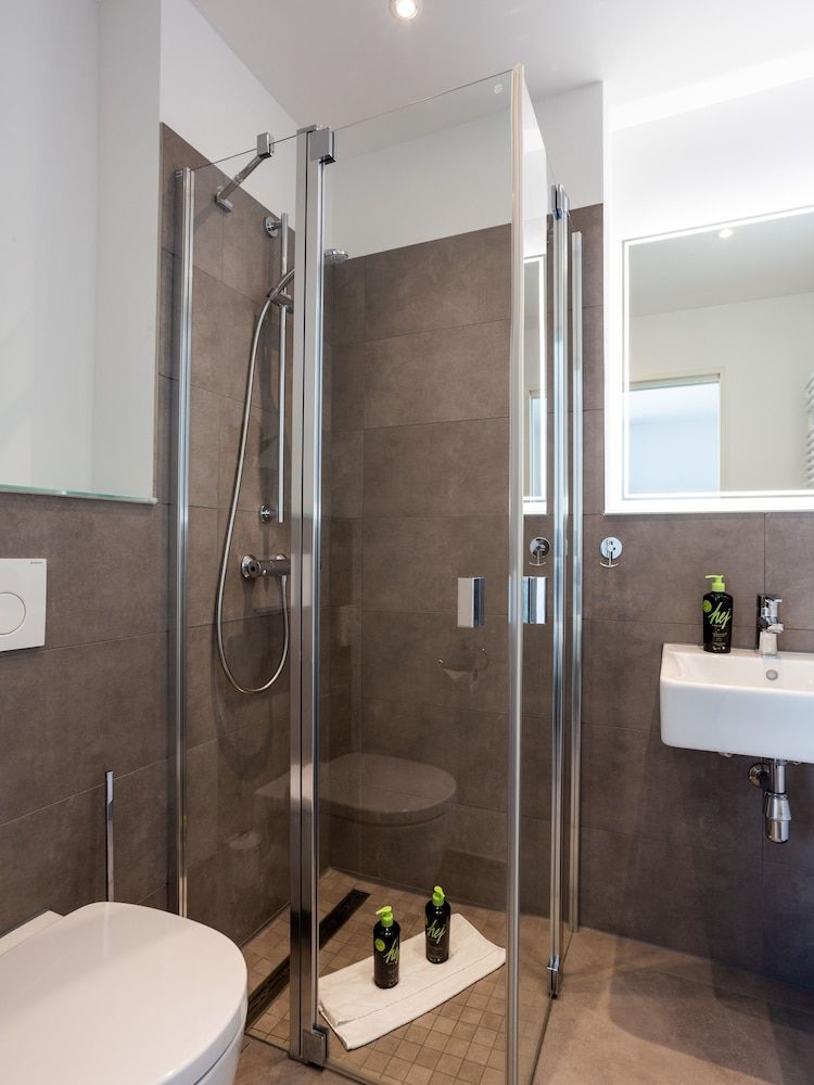 limehome Köln Friesenplatz Suite M - Street View 7