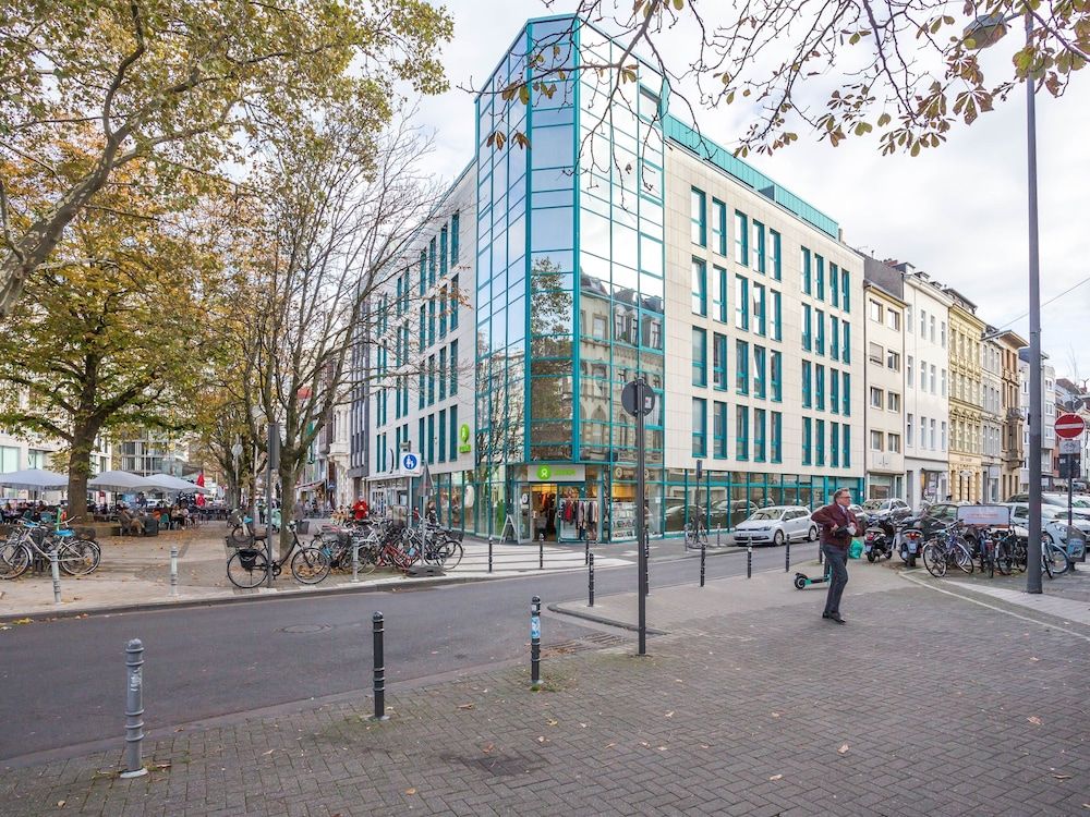 undefined limehome Köln Friesenplatz 7