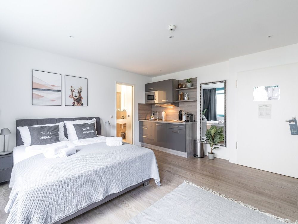 limehome Köln Friesenplatz Suite M - Courtyard View