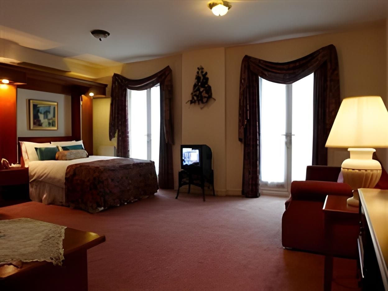 Suite (4 Adults)