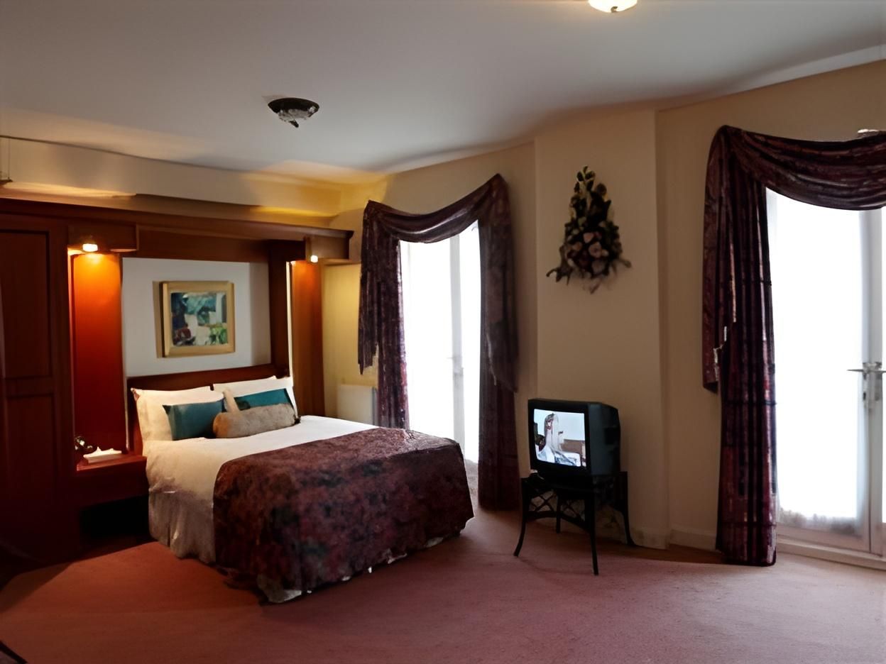 Suite (4 Adults)