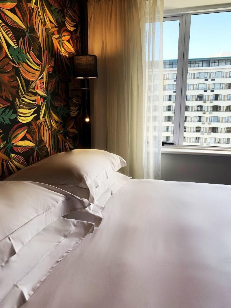 ONOMO Hotel Cape Town Foreshore Standard Queen Room 4