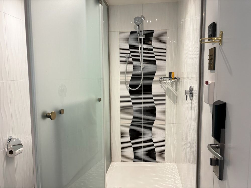 ONOMO Hotel Cape Town Foreshore Standard Twin Room 8