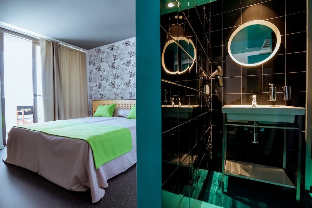 Triple Room, Private Bathroom