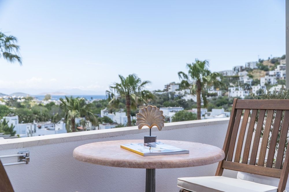 Elementa Boutique Hotel Superior Double or Twin Room, 1 Bedroom, Non Smoking 8