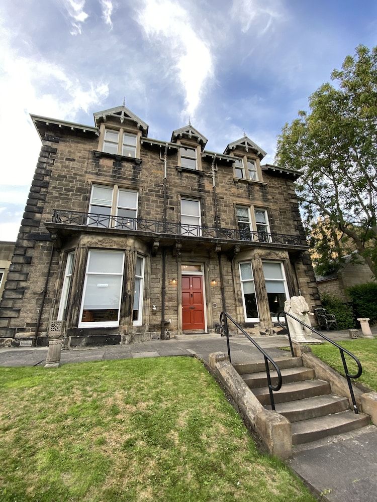 undefined No 6 West Coates 3