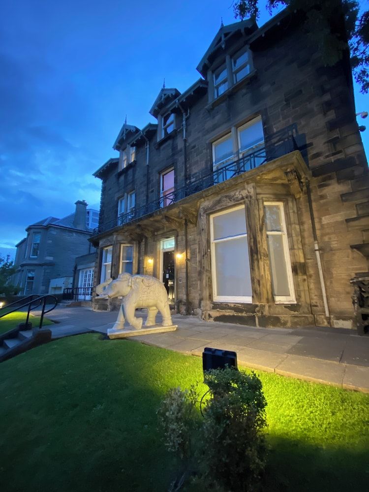 undefined No 6 West Coates 7