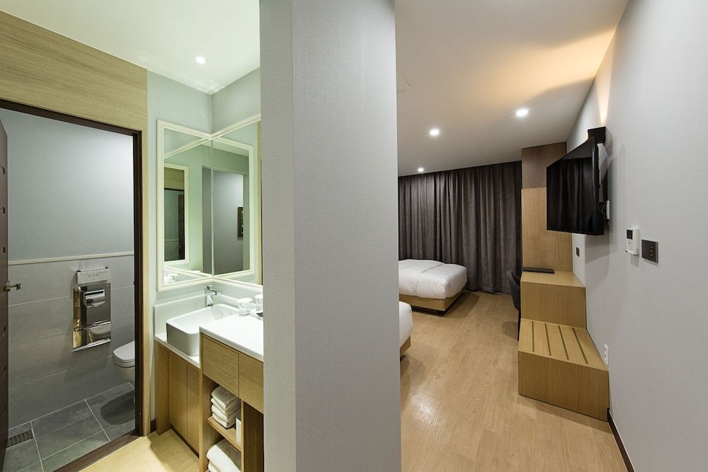 Notte La Mia Deluxe Twin Room, City View 2