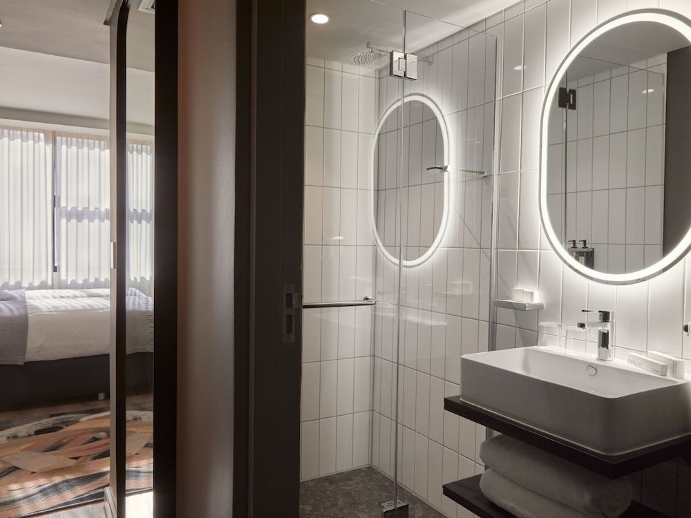 The Rockefeller Hotel by NEWMARK Standard Courtyard Room 5