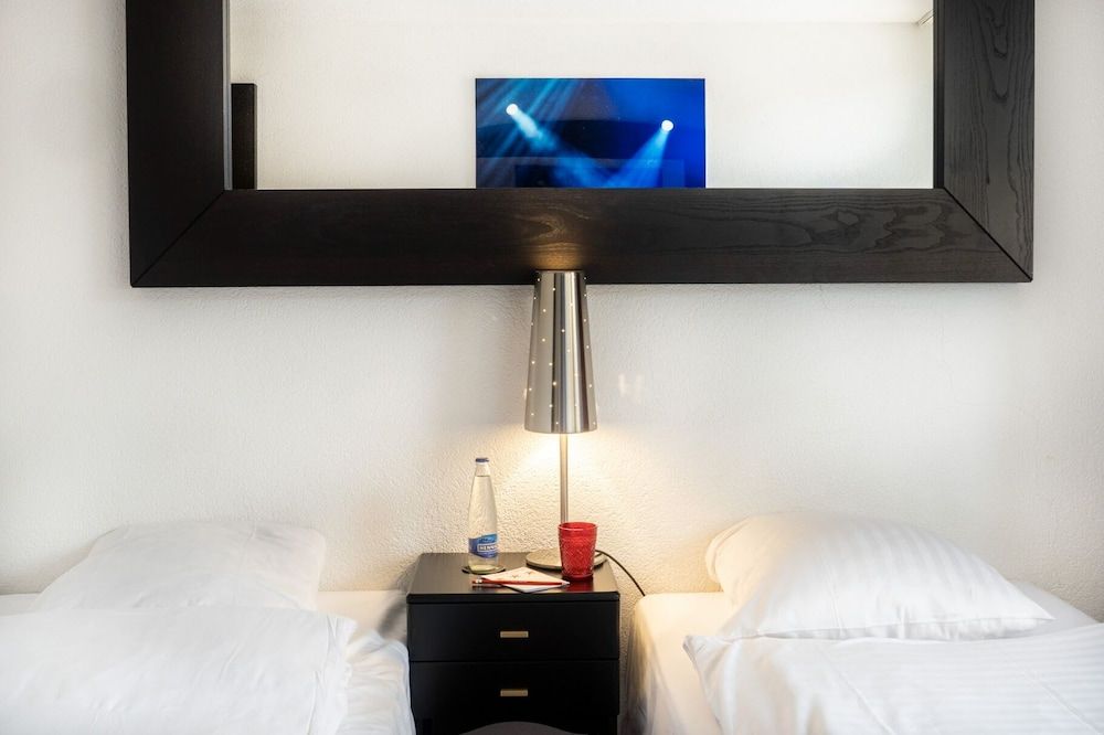 Tralala Hotel Montreux Standard Room 7