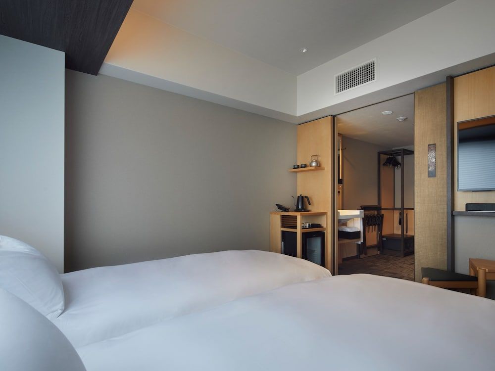 Deluxe Twin Room, Non Smoking (20 square meters)