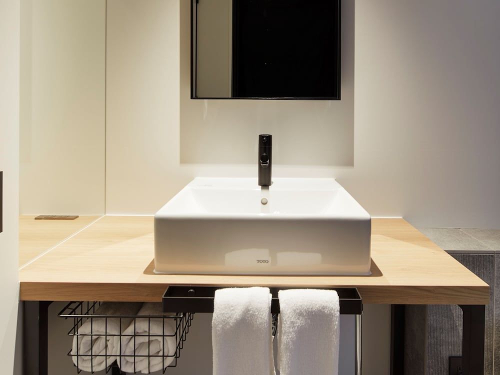 hotel androoms Nagoya Fushimi Standard Double Room, Non Smoking 3