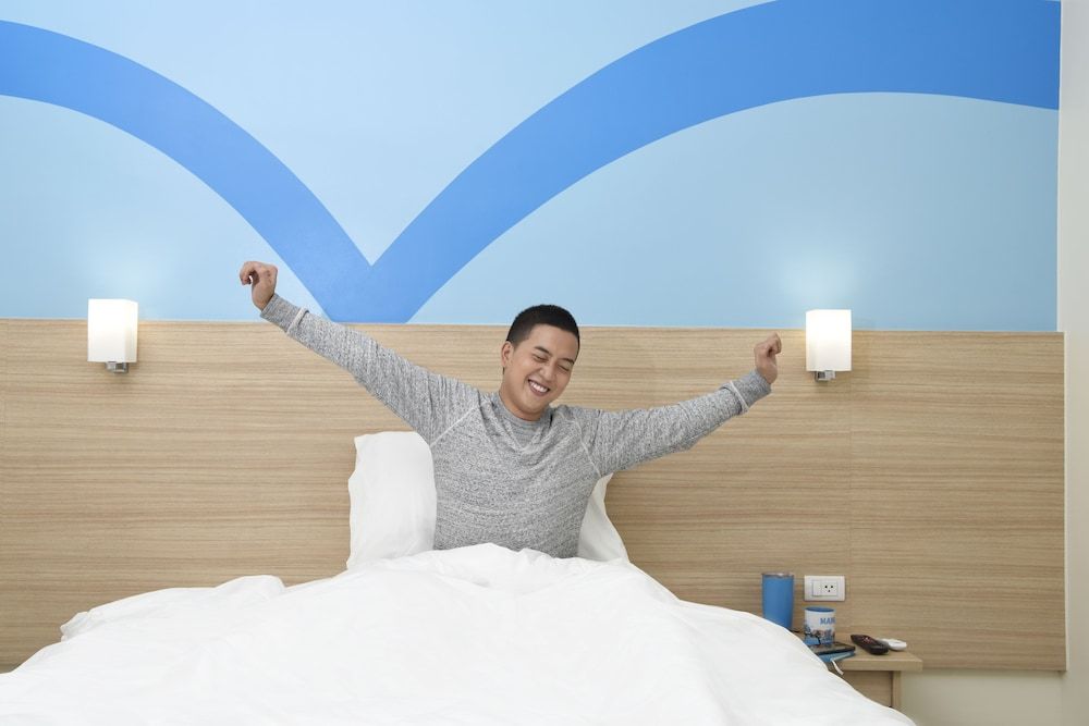 Hop Inn Hotel Tomas Morato Quezon City Standard Double Room 5