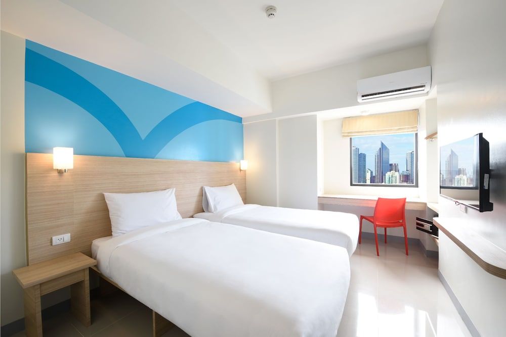 Hop Inn Hotel Tomas Morato Quezon City Standard Twin Room 7