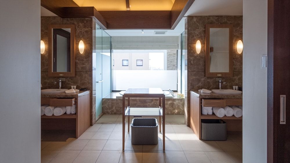 EXES Pool Villa Suite, Non Smoking / Access to Lounge