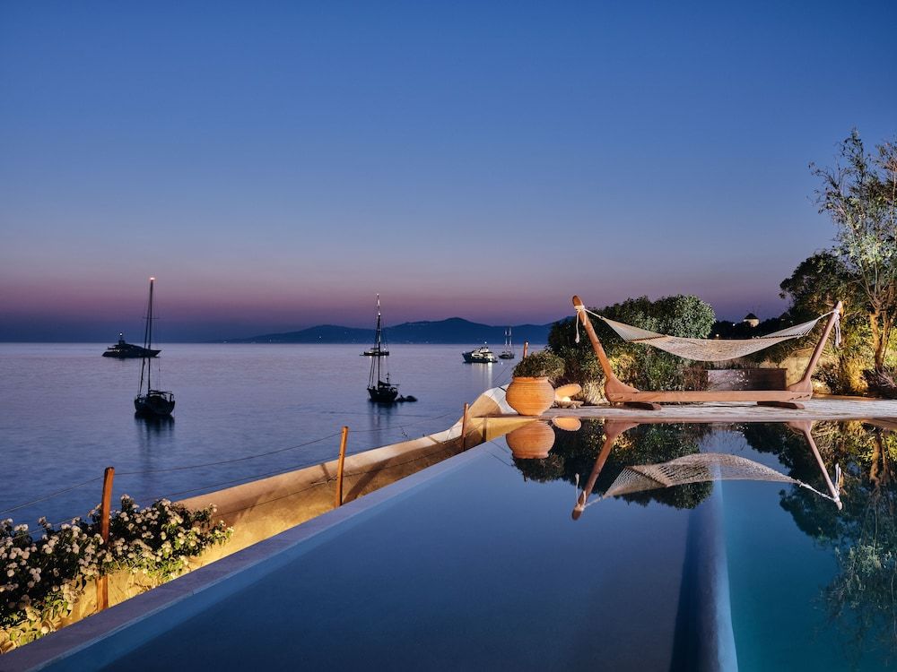 undefined Belvedere Waterfront Villa & Suites - The Leading Hotels of the World 8