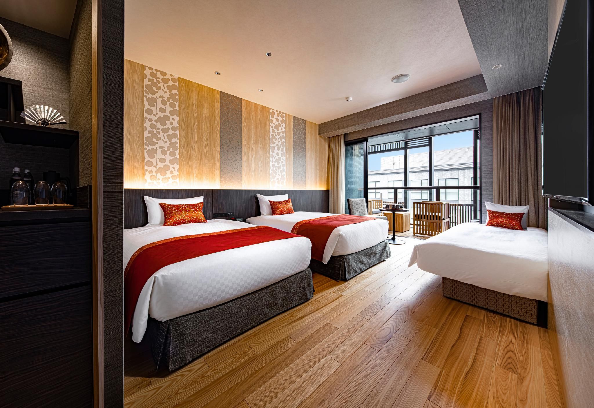 Premium Twin Room - Non-Smoking