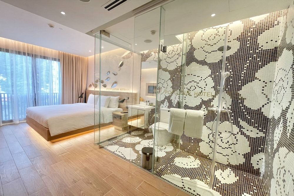 Premier Room, 1 King Bed