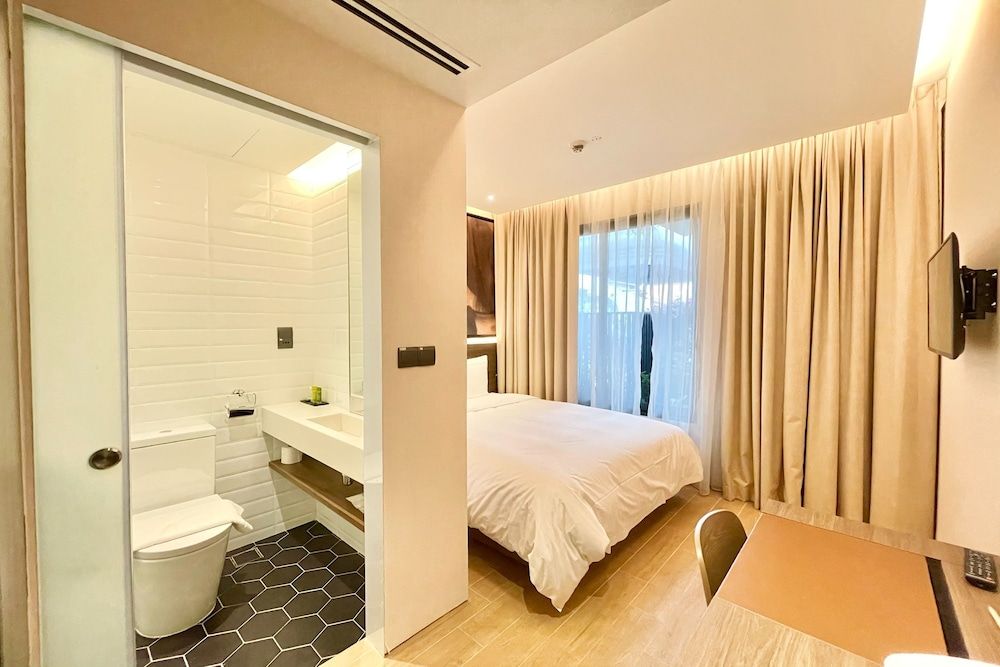 Superior Room, 1 Queen Bed