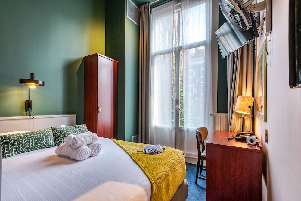 Hotel Alexander Double Room (small) 4
