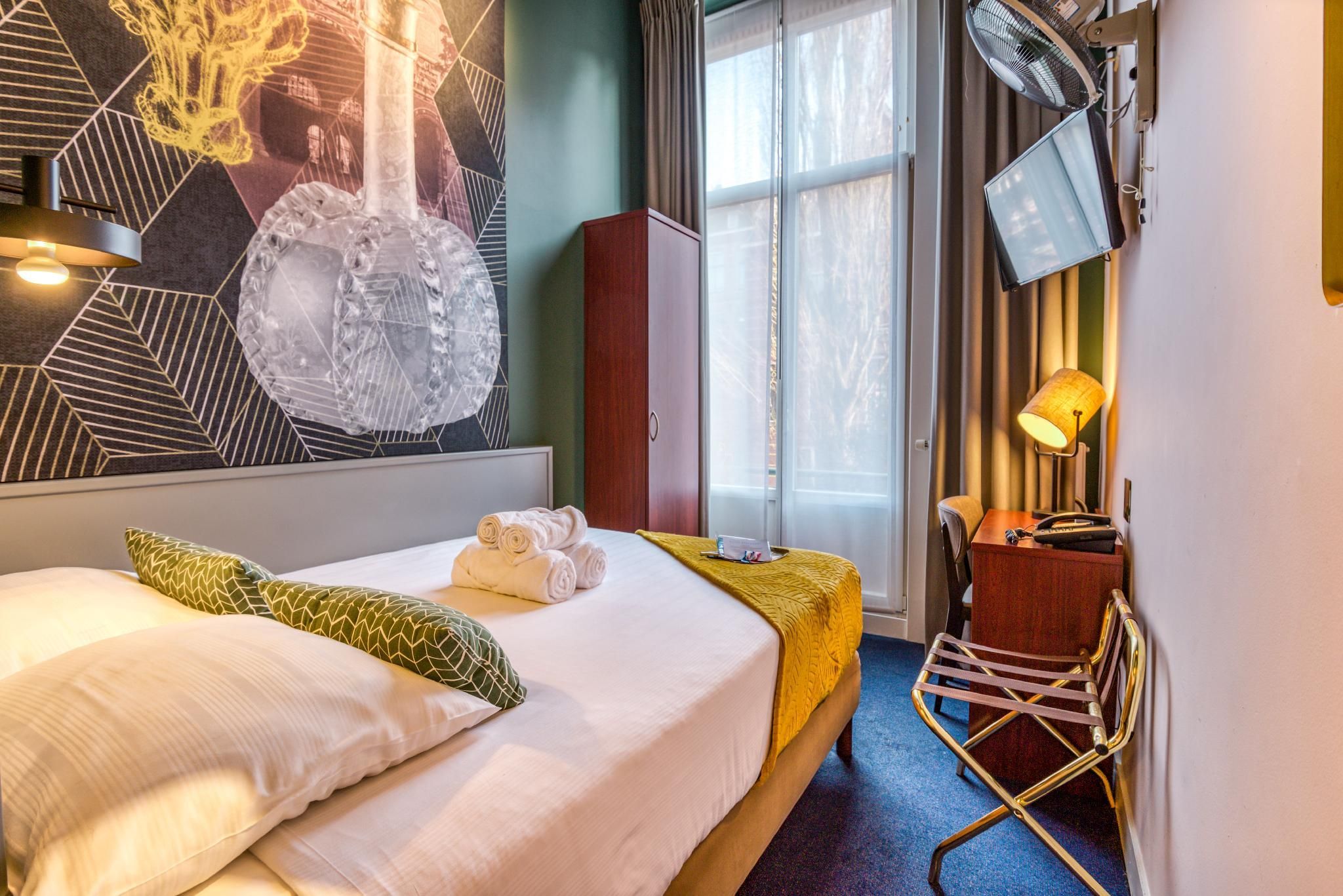 undefined Hotel Alexander 4