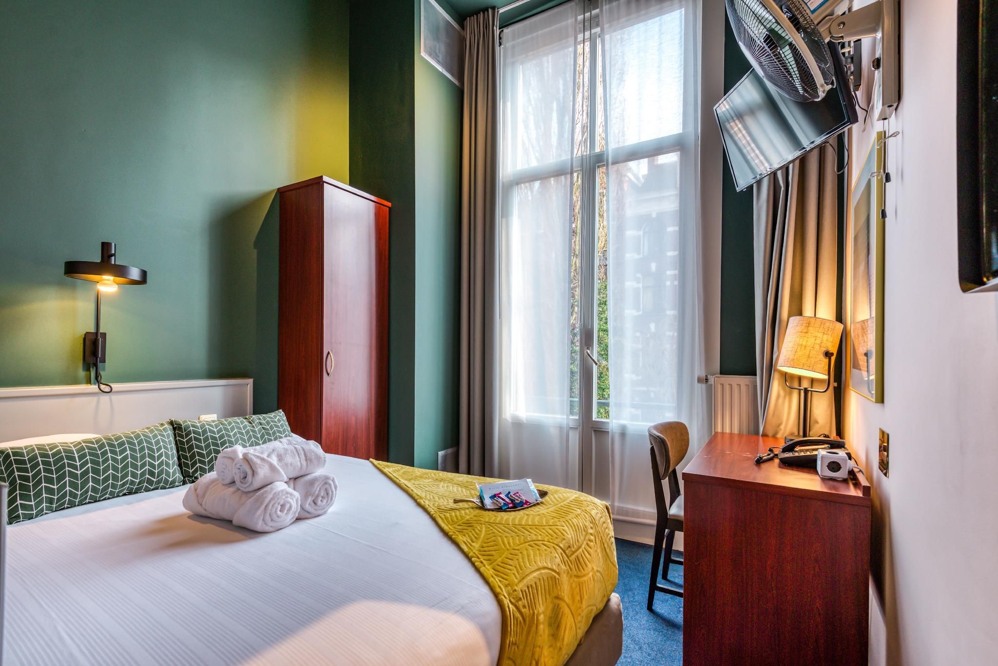undefined Hotel Alexander 10
