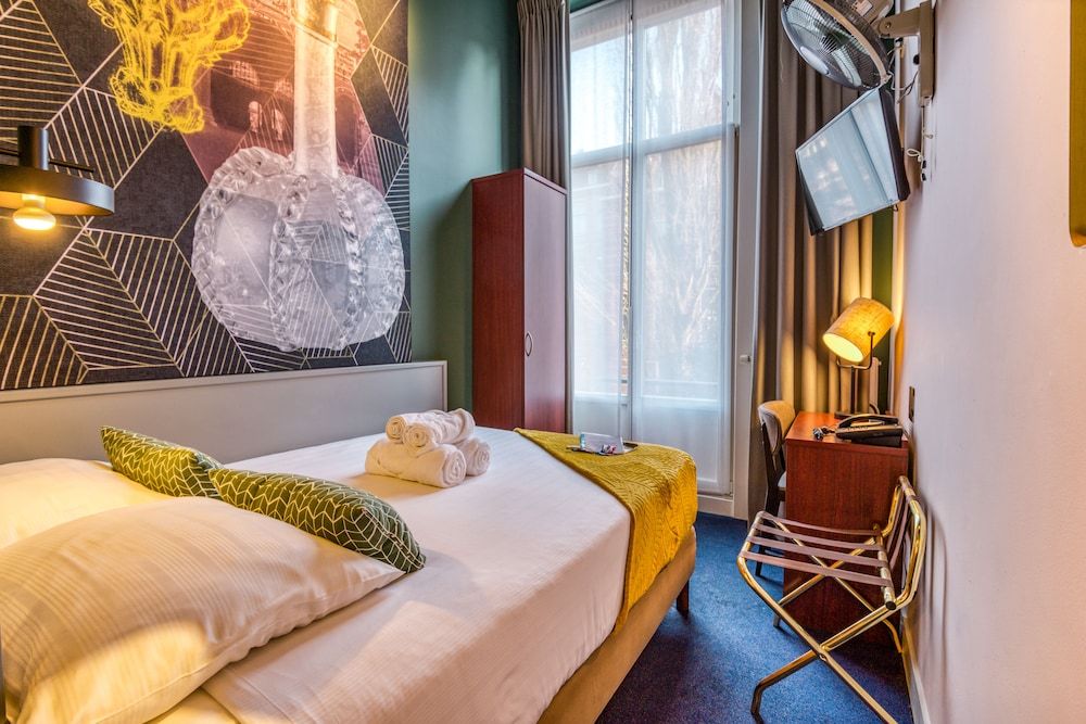 Hotel Alexander Double Room (small)