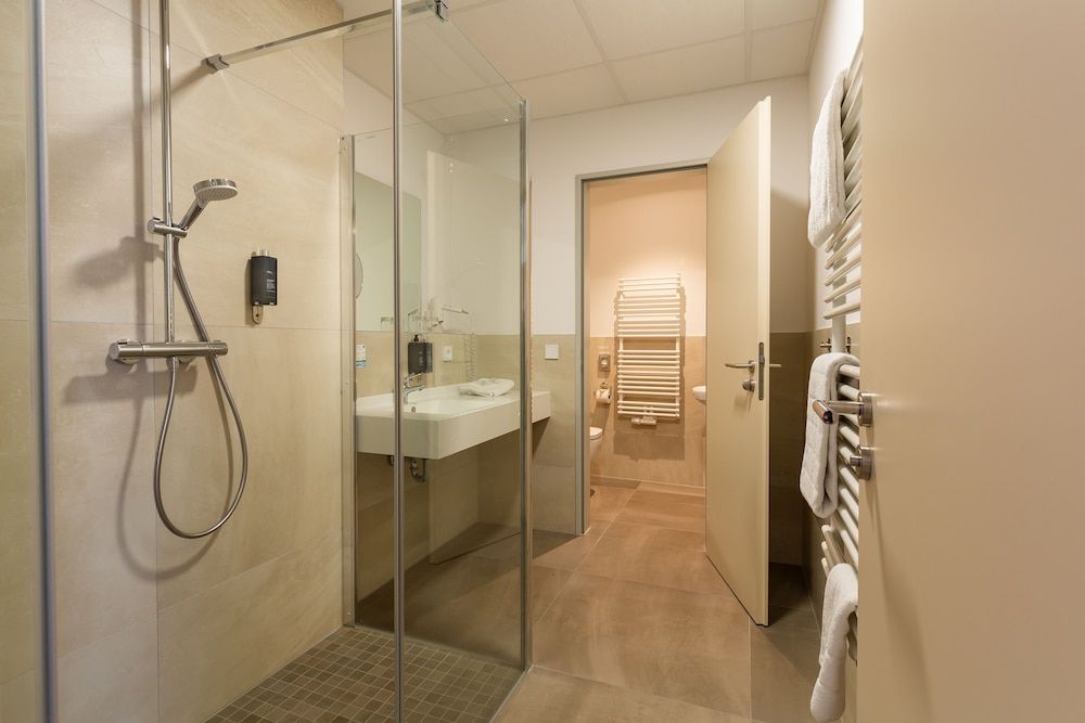 Mythenresort Heimdall Junior Room, Valley View 5