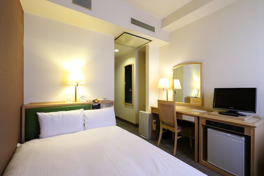 undefined Smile Hotel Nagoya Shinkansenguchi 3