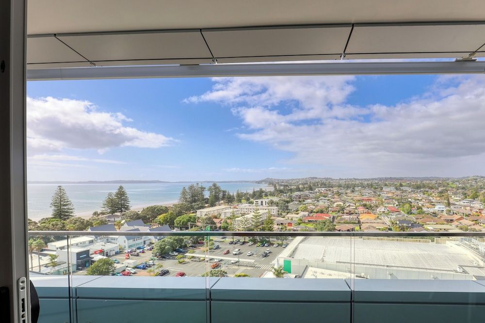 Marsden Suites Nautilus Orewa Deluxe Two Bedroom Apartment with Sea View 5