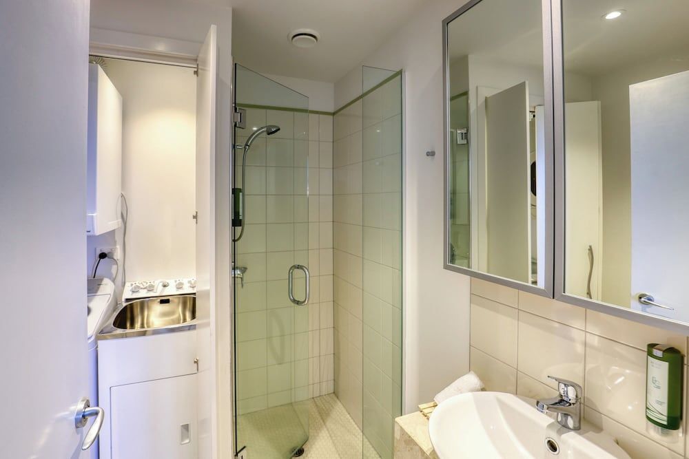 Marsden Suites Nautilus Orewa Deluxe Two Bedroom Apartment with Sea View 6