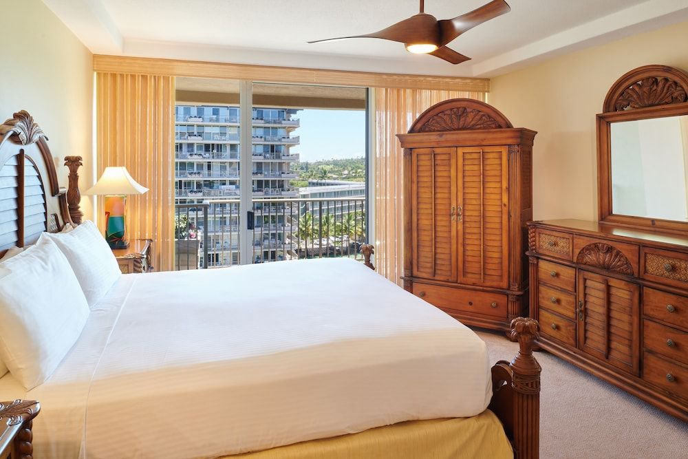 Premier Condo, 1 Bedroom, Kitchen, Ocean View
