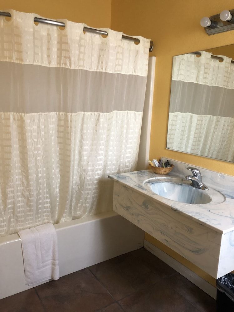 Encore Motel Near Marina Del Rey, Culver City & Venice Standard Single Room 14