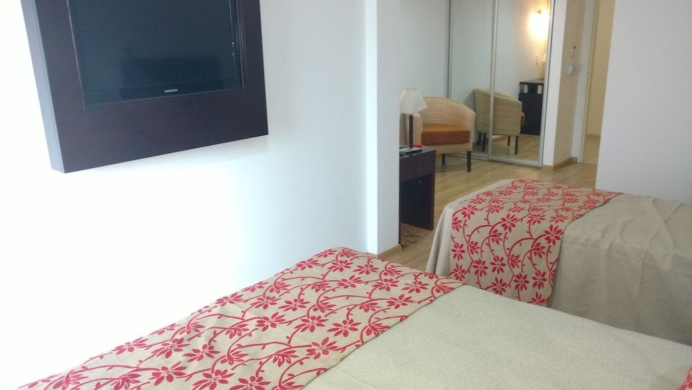 Palermo Bridge Superior Triple Room, City View 11