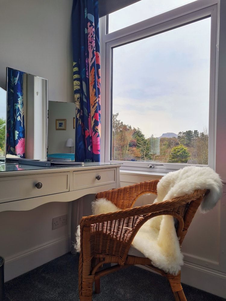 Atholl House Skye Double Room (Kingsize room) 10