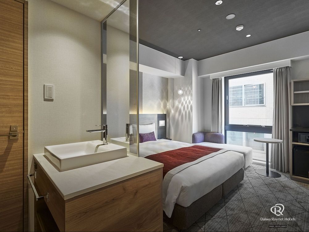 undefined Daiwa Roynet Hotel Osaka Sakaisuji Honmachi PREMIER 2