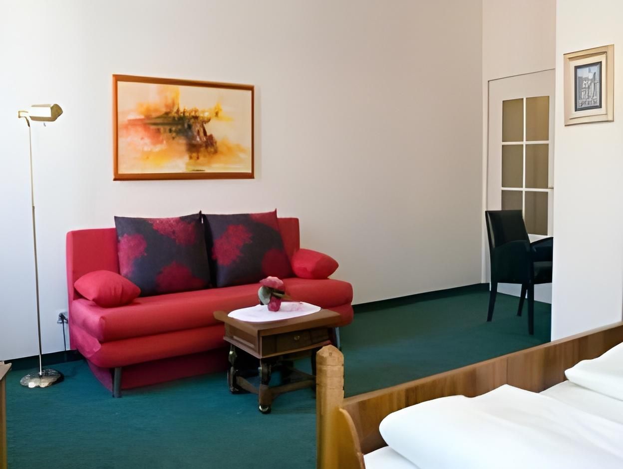 Single Room with Private External Bathroom
