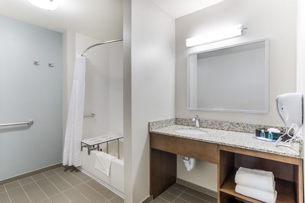 MainStay Suites Murfreesboro Accessible Suite, 1 King Bed with Sofa bed, Non Smoking 4