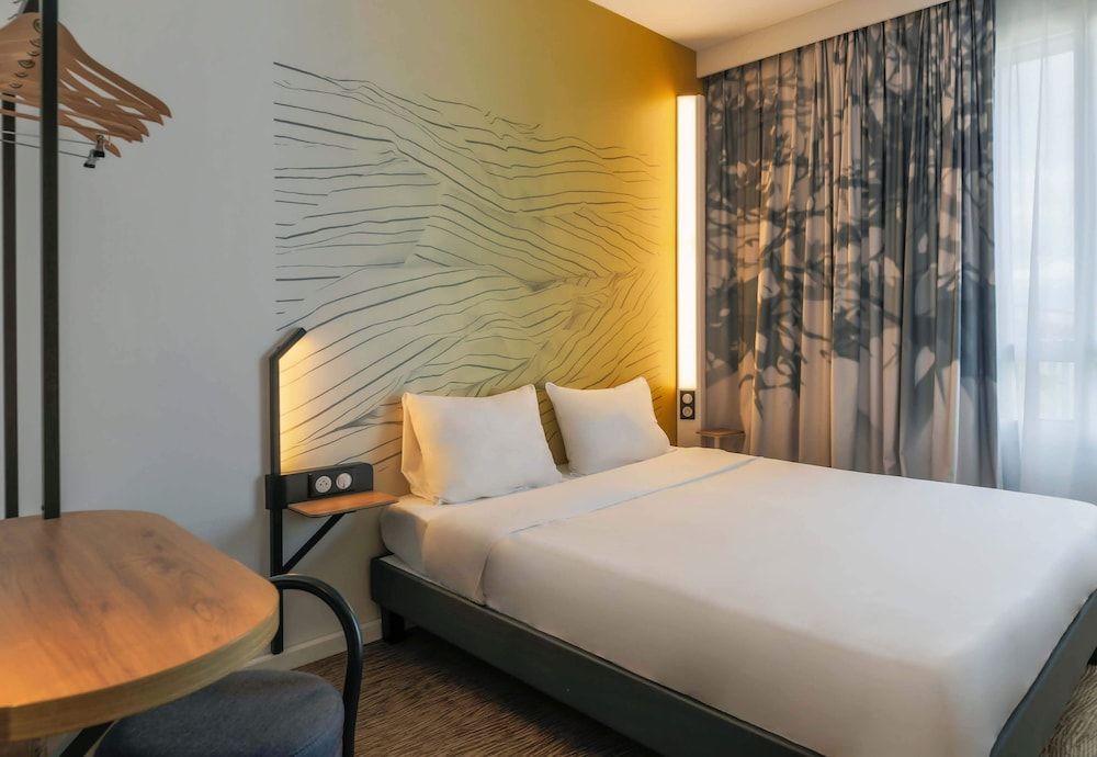 B&B HOTEL Thionville Centre Gare Double Room, Mobility Accessible, Non Smoking