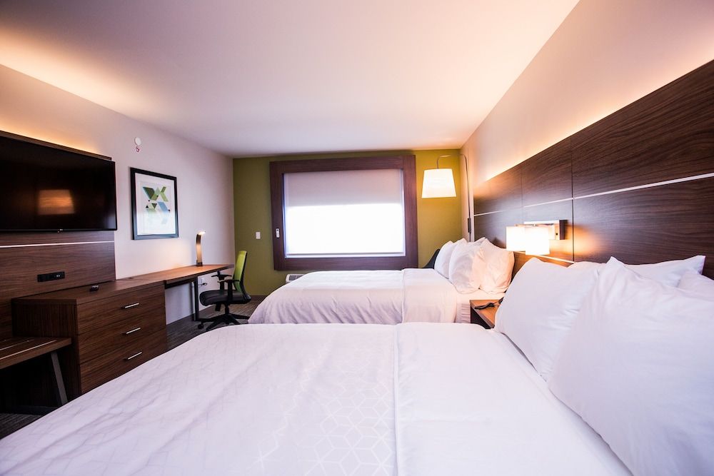 Suite, 2 Queen Beds