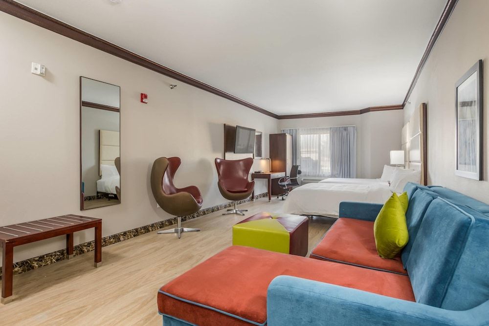 Room, 2 Queen Beds, Accessible, Non Smoking