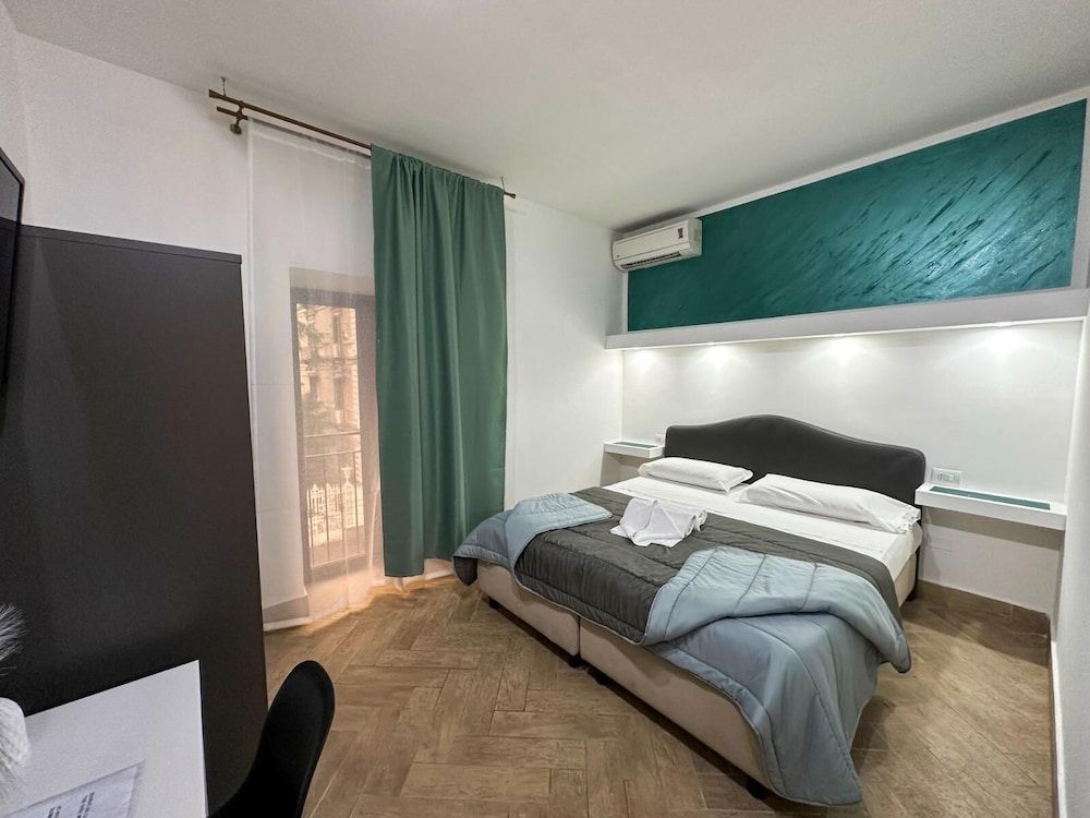 Hotel Barbato Luxury Double Room, 1 Bedroom, Non Smoking, City View 5