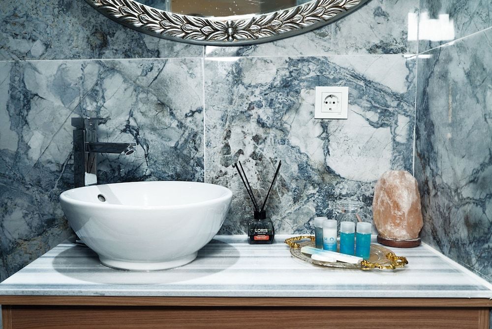 Taksim Yazici Residence Deluxe Double Room, City View 10