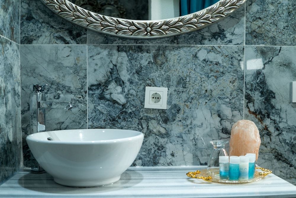 Taksim Yazici Residence Deluxe Double Room, City View 8