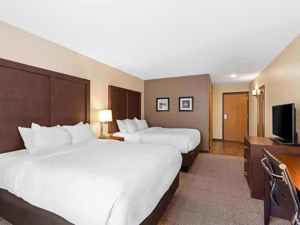 Standard Room, 2 Queen Beds, Non Smoking
