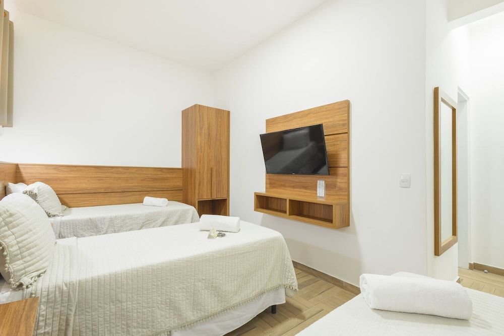 Family Room, 2 Bedrooms