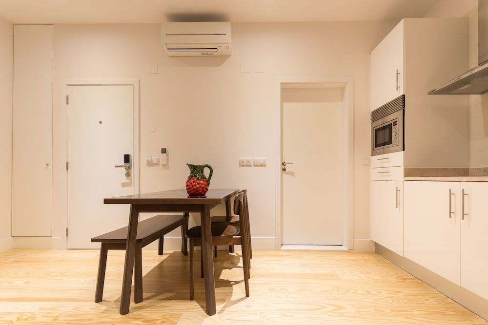 The Visionaire Apartments Studio 7