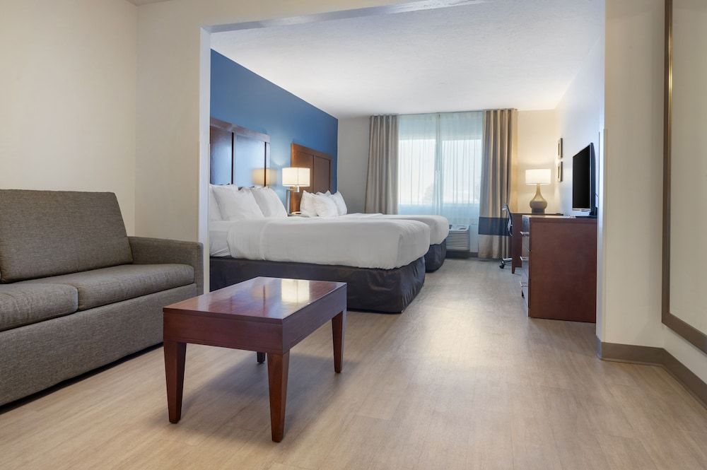 Suite, Multiple Beds, Non Smoking (Pet Friendly)