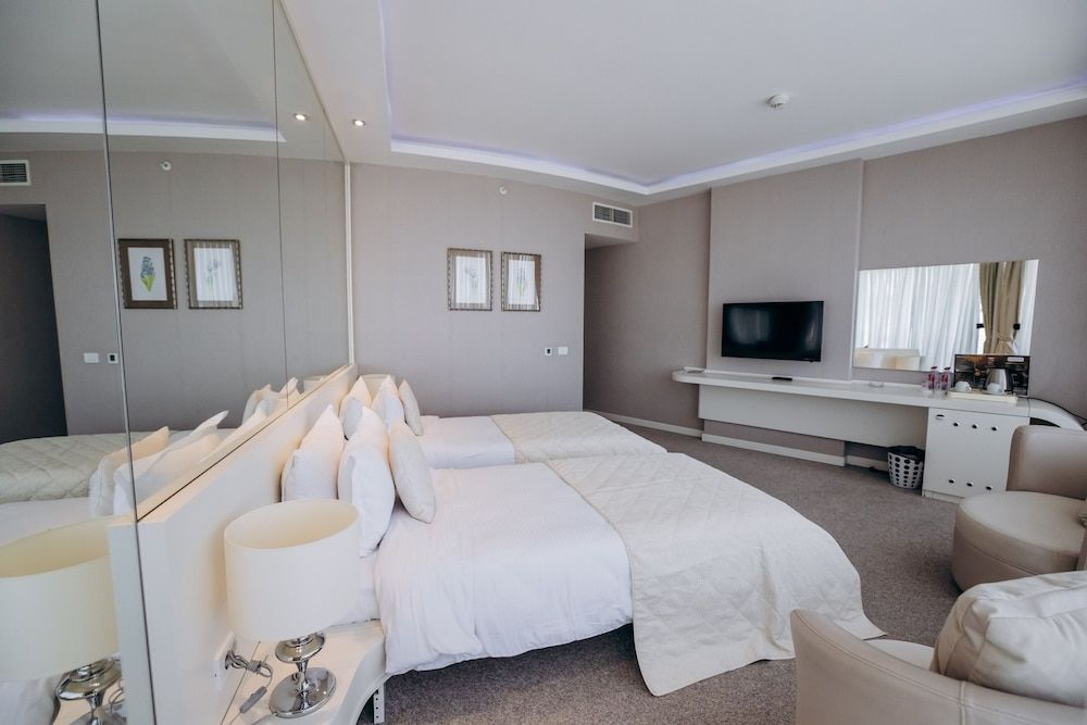 Qafqaz Sahil Hotel Baku Superior Twin Room 3